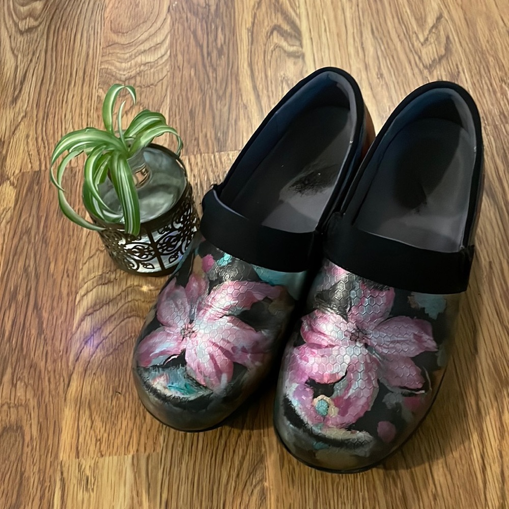 Soft walk clogs-only worn inside